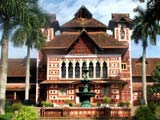 Chitra Art Gallery & Museum